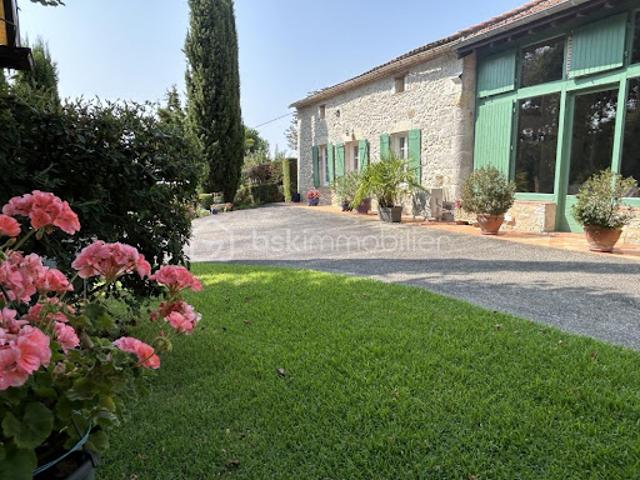 Vente Maison 8 pièces 230 m2 Agen