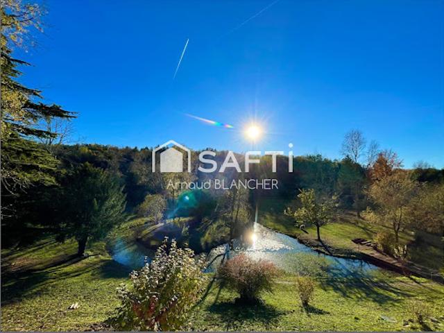 Vente Maison 8 pièces 230 m2 Angouleme