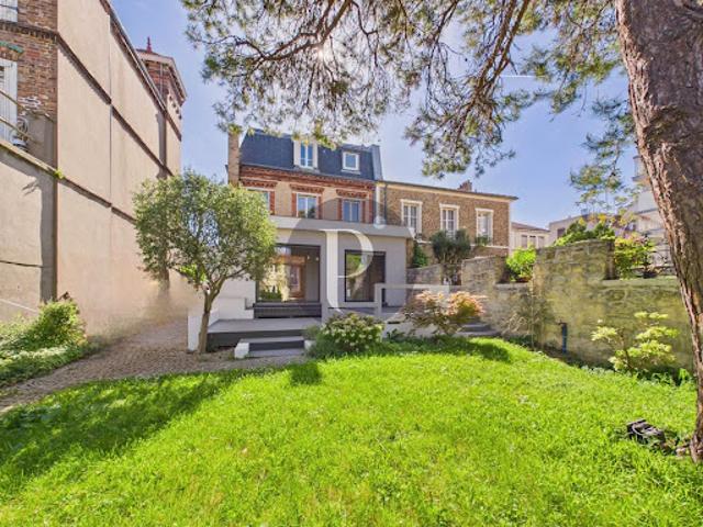 Vente Maison 8 pièces 230 m2 Clamart