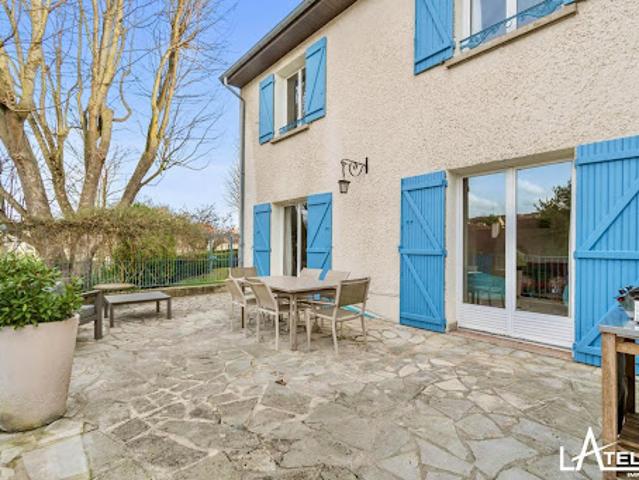 Vente Maison 8 pièces 215 m2 Saint Germain en Laye