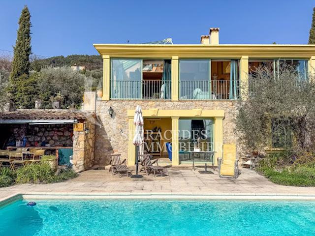 Vente Maison 8 pièces 230 m2 Spéracèdes