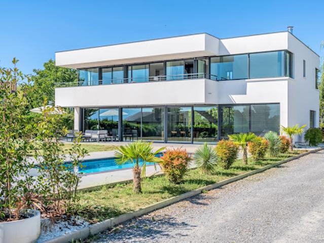 Vente Maison 8 pièces 231 m2 Messery