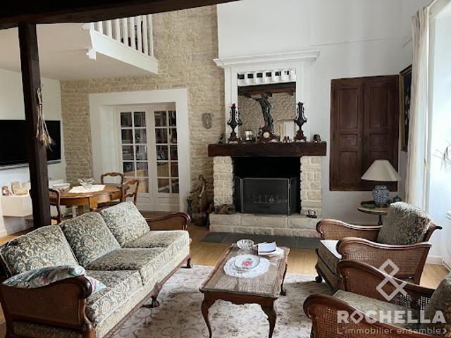 Vente Maison 8 pièces 244 m2 La Brousse