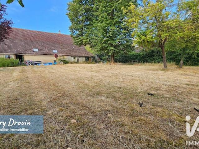 Vente Maison 8 pièces 245 m2 Auxy