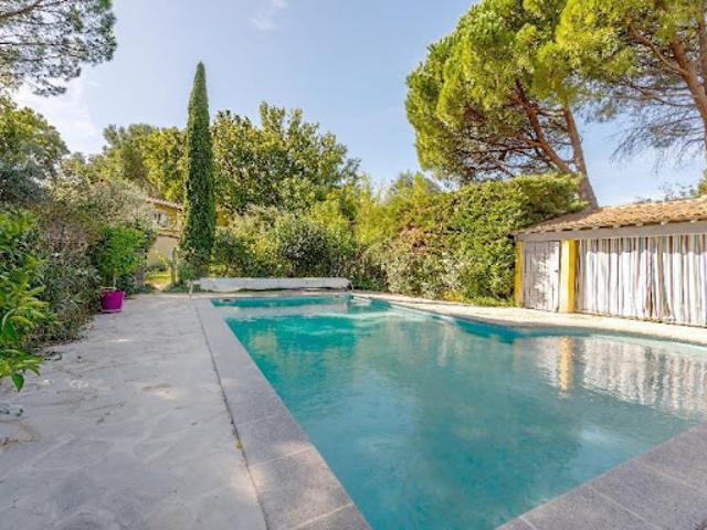 Vente Maison 8 pièces 245 m2 Pujaut