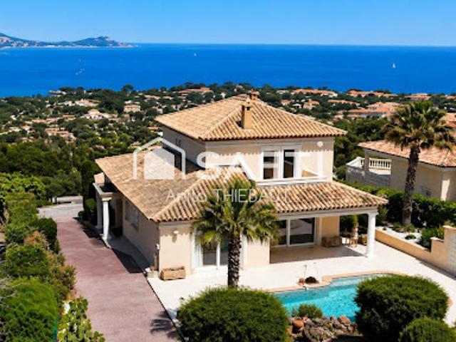 Vente Maison 8 pièces 245 m2 Saint aygulf