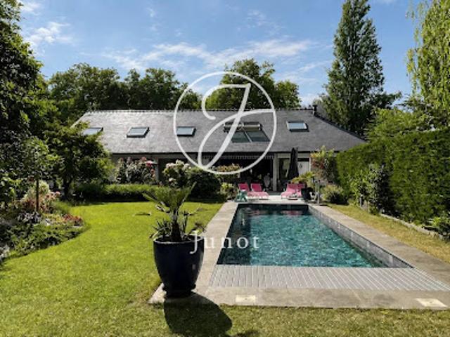 Vente Maison 8 pièces 245.77 m2 Marcq en Baroeul