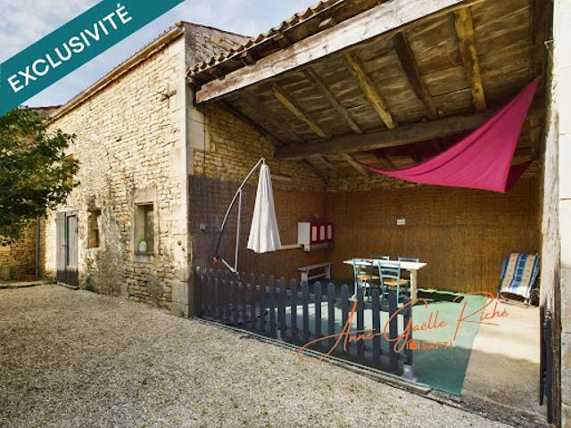 Vente Maison 8 pièces 246 m2 Saint Hilaire de Villefranche