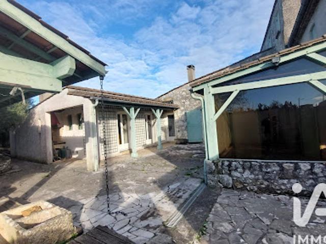 Vente Maison 8 pièces 247 m2 Vélines