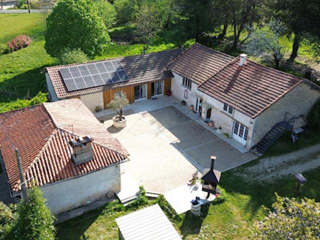 Vente Maison 8 pièces 240 m2 Montrem
