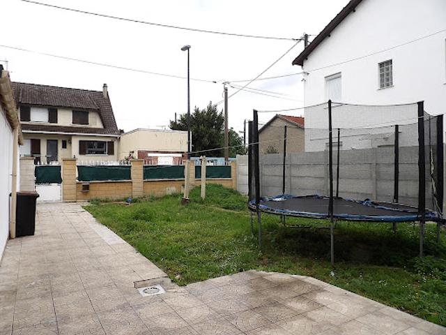 Vente Maison 8 pièces 240 m2 Bobigny