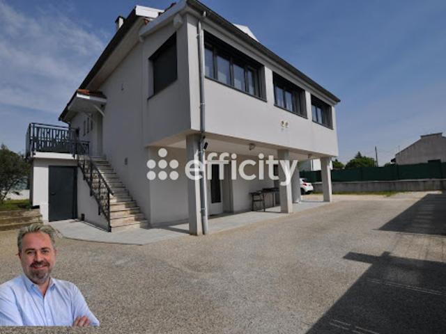 Vente Maison 8 pièces 240 m2 Feyzin