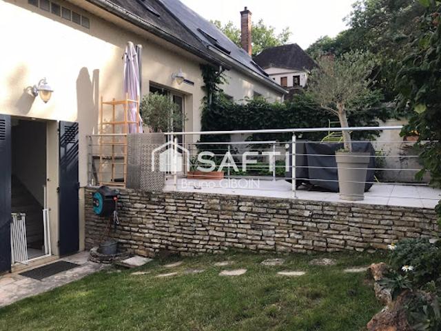 Vente Maison 8 pièces 240 m2 Gien
