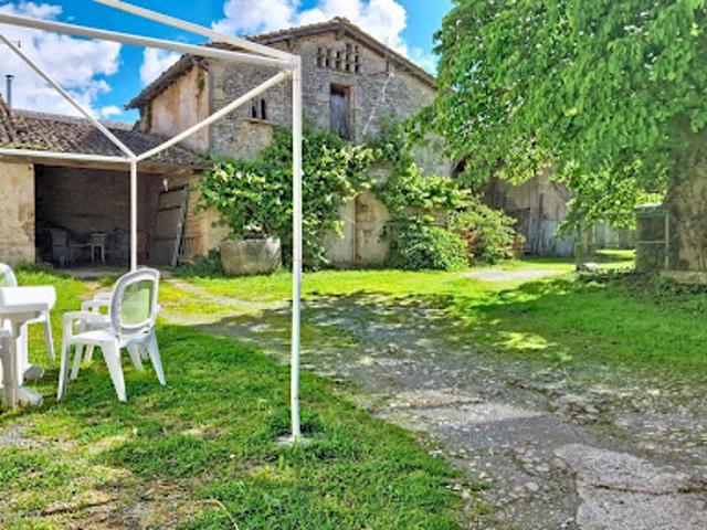 Vente Maison 8 pièces 241 m2 Périgné