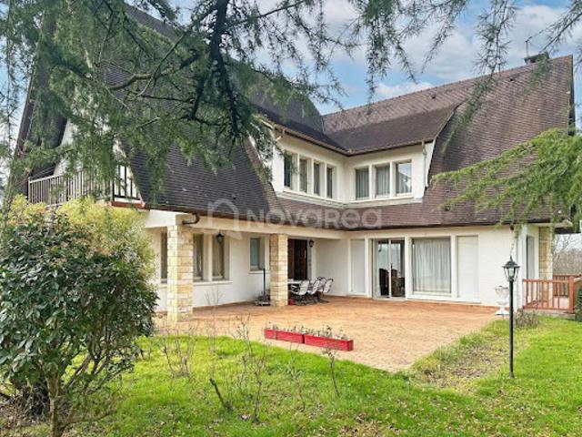 Vente Maison 8 pièces 241 m2 Rébénacq