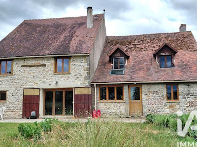 Vente Maison 8 pièces 242 m2 Lignac