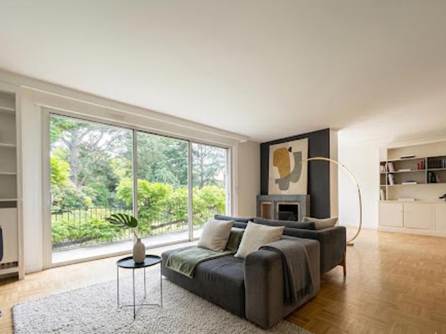 Vente Maison 8 pièces 242 m2 Saint sebastien sur loire