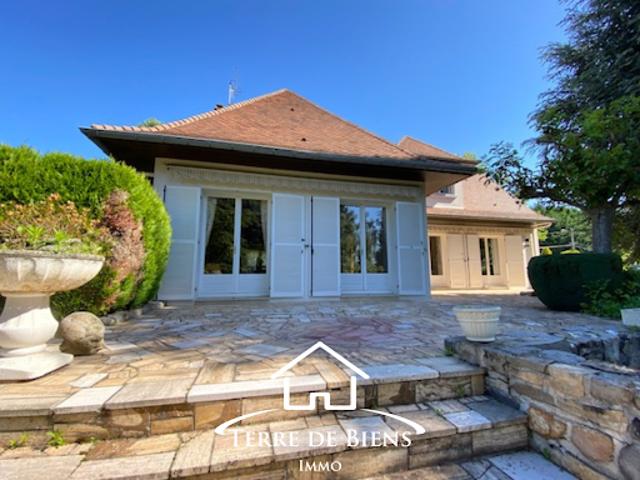 Vente Maison 8 pièces 243 m2 Fontenoy