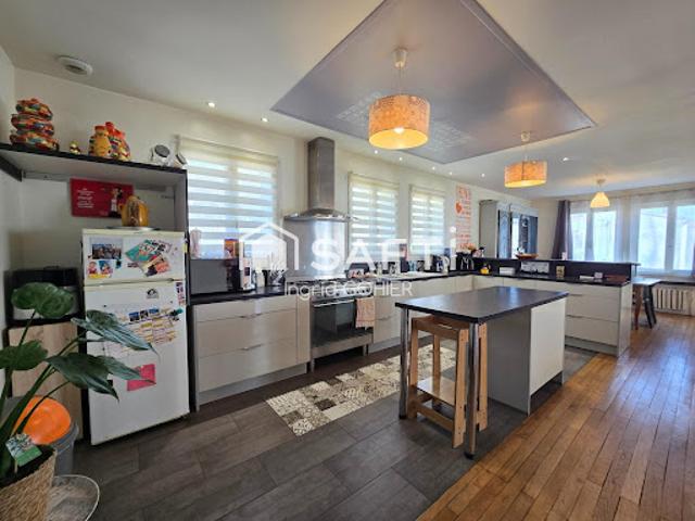Vente Maison 8 pièces 243 m2 Lavelanet
