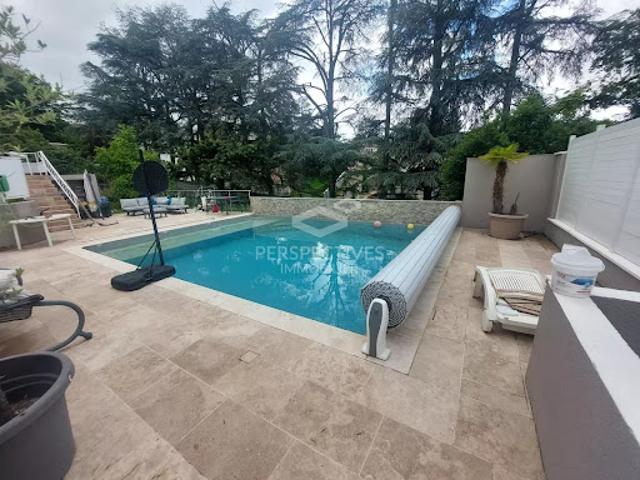 Vente Maison 8 pièces 243 m2 Saint Chamond