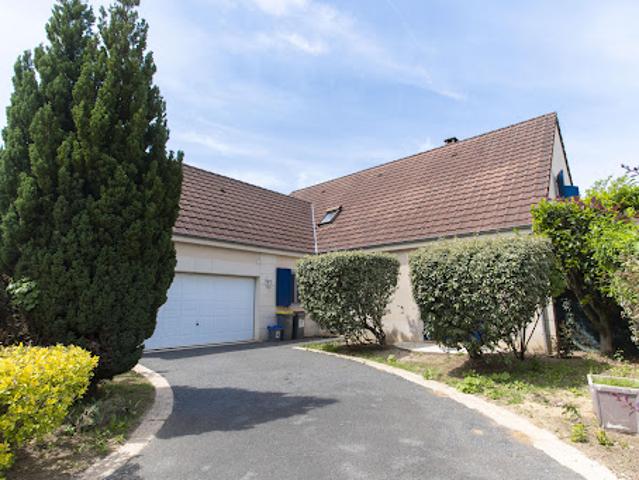 Vente Maison 8 pièces 255 m2 Saint Germain lès Corbeil