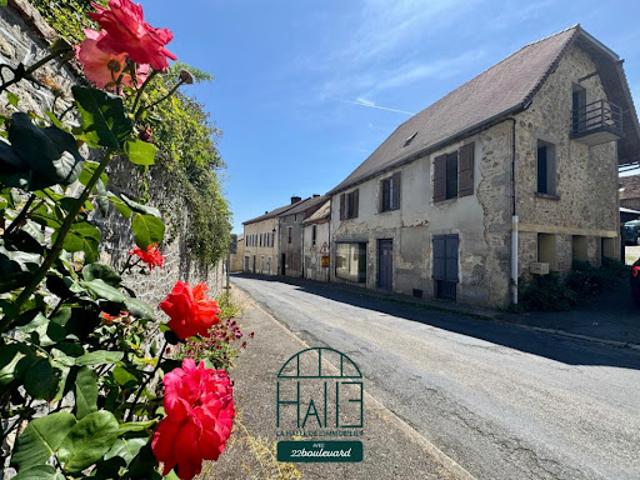 Vente Maison 8 pièces 256 m2 Ladignac le Long