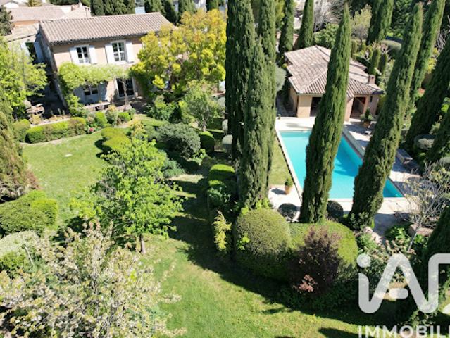 Vente Maison 8 pièces 256 m2 Sainte Cécile les Vignes