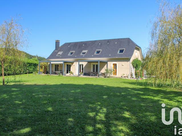 Vente Maison 8 pièces 257 m2 Montaut