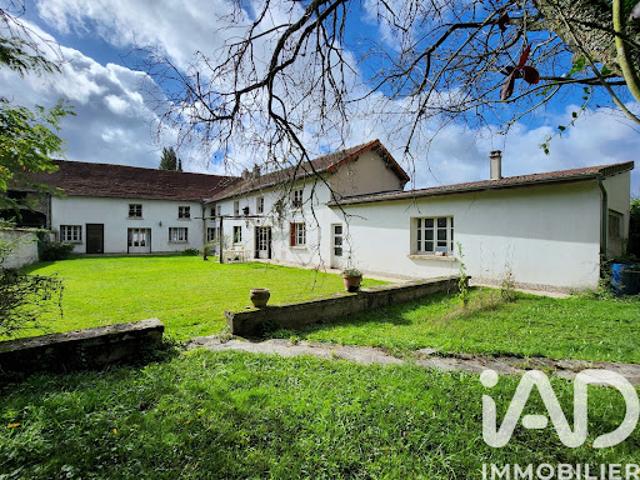 Vente Maison 8 pièces 257 m2 Bannost Villegagnon