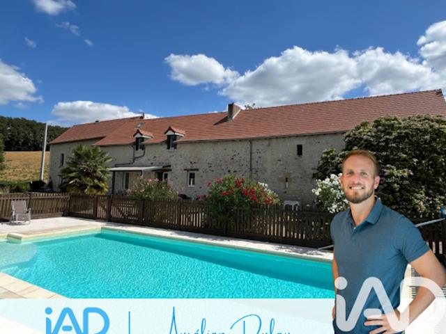 Vente Maison 8 pièces 257 m2 Dangé Saint Romain
