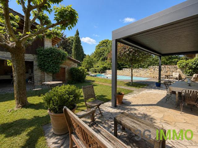 Vente Maison 8 pièces 257 m2 Tossiat