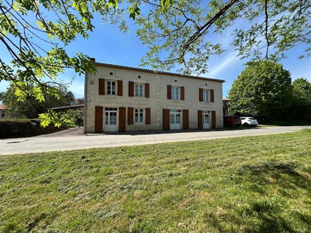 Vente Maison 8 pièces 250 m2 Mazerolles