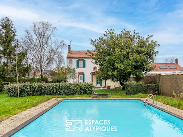 Vente Maison 8 pièces 250 m2 Avrille