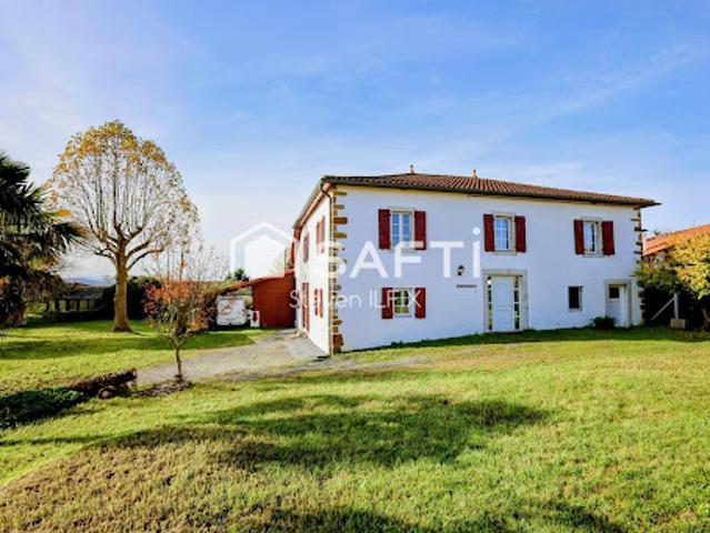 Vente Maison 8 pièces 250 m2 Arbouet Sussaute
