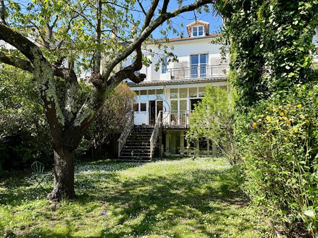 Vente Maison 8 pièces 250 m2 Bordeaux