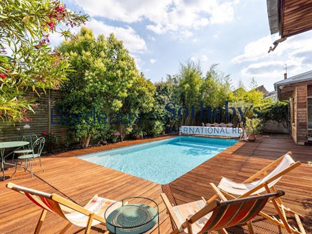 Vente Maison 8 pièces 250 m2 Bordeaux