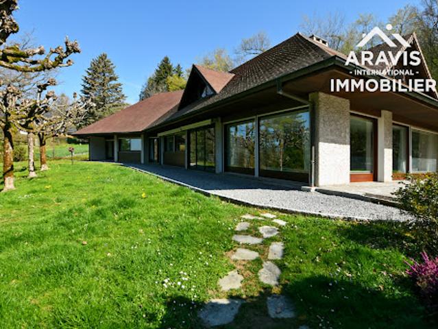 Vente Maison 8 pièces 250 m2 Cluses