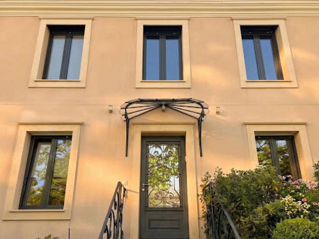 Vente Maison 8 pièces 250 m2 La Varenne Saint Hilaire