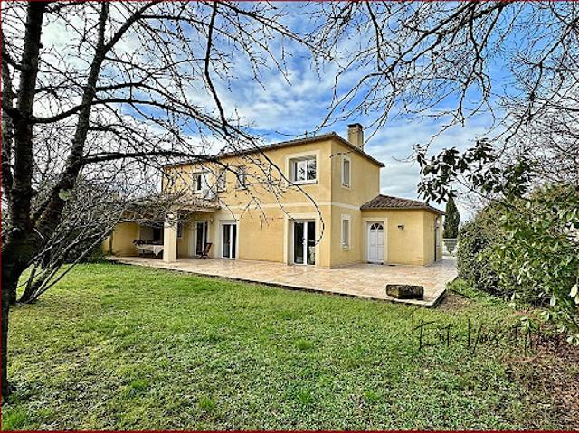 Vente Maison 8 pièces 250 m2 Langon