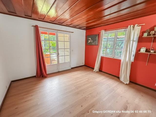 Vente Maison 8 pièces 250 m2 Le tampon