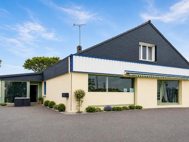 Vente Maison 8 pièces 250 m2 Plouguenast Langast
