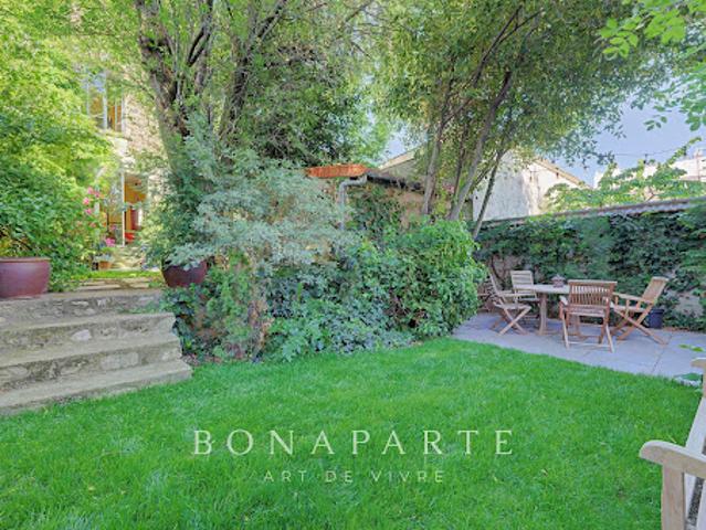 Vente Maison 8 pièces 251 m2 Montreuil