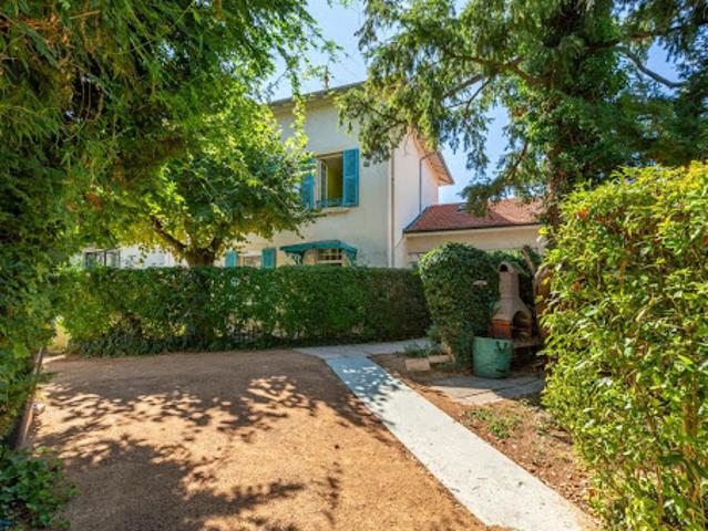 Vente Maison 8 pièces 251 m2 Villars les Dombes