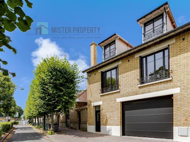 Vente Maison 8 pièces 253 m2 Rueil Malmaison