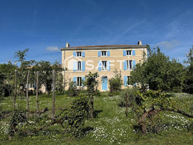 Vente Maison 8 pièces 264 m2 La Crèche