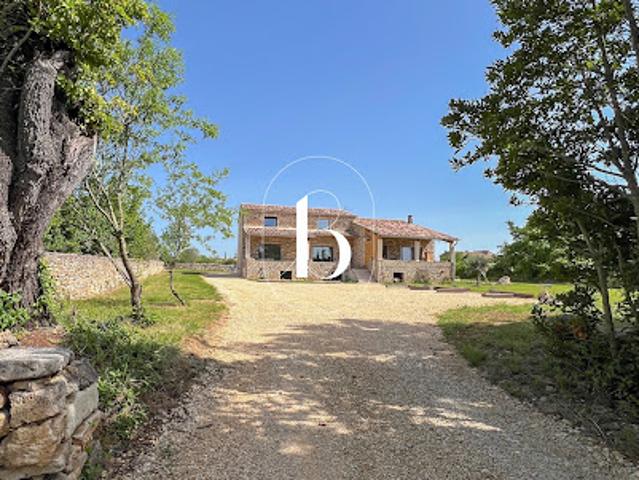 Vente Maison 8 pièces 265 m2 Goudargues