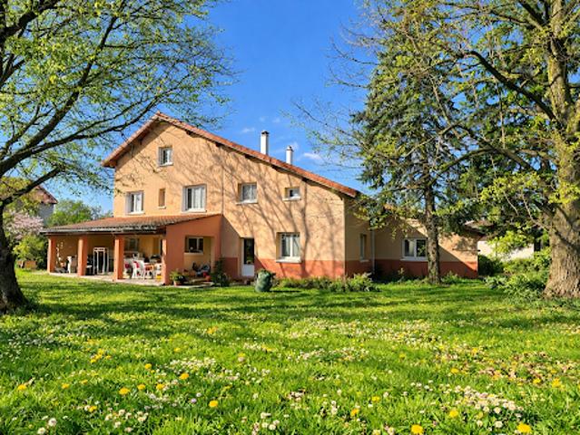Vente Maison 8 pièces 265 m2 Sury le Comtal