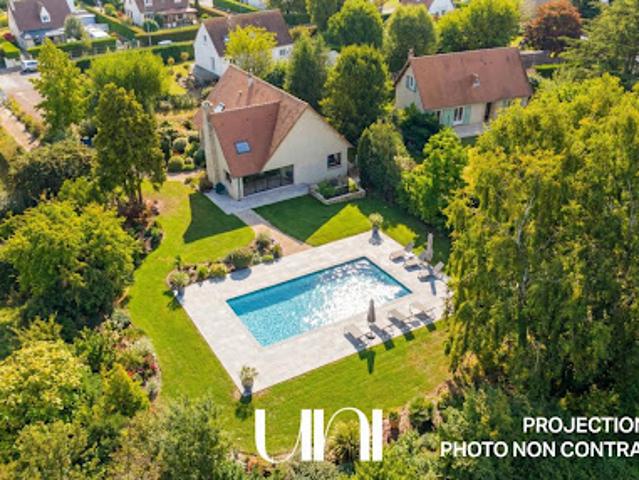 Vente Maison 8 pièces 265 m2 Saint Contest