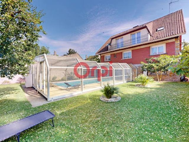 Vente Maison 8 pièces 265.15 m2 Montfermeil