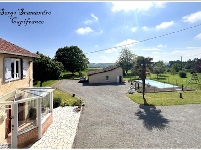 Vente Maison 8 pièces 269 m2 Laas